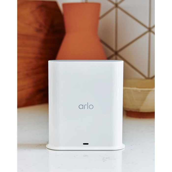 Сертифікований аксесуар Arlo, SmartHub, локальне сховище - USB-накопичувач, Wi-Fi WLAN 2,4 ГГц, сумісність із камерами та дверними дзвінками Arlo, підключення Apple HomeKit, кабель Ethernet, білий