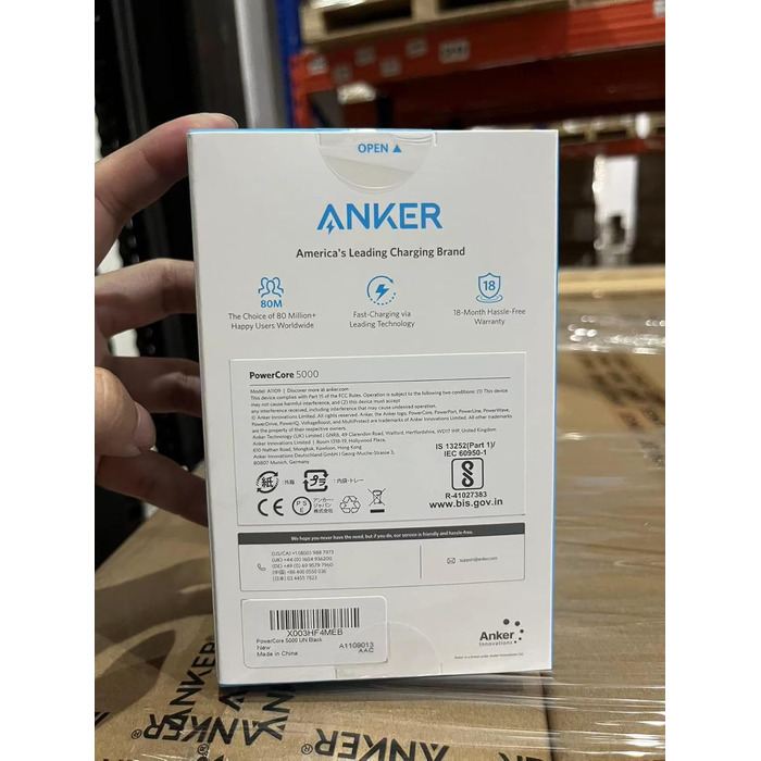 Зовнішній акумулятор Anker PowerCore 5000mAh Компактний зарядний пристрій для мобільних телефонів з Power IQ, сумісний з iPhone XS Max/XR/XS/X/8/8 Plus, iPad, Galaxy та іншими (чорний)