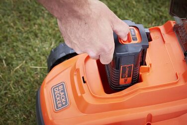 Акумуляторна газонокосарка BlackDecker BCMW3336L2 (36 В, 2,5 Ач, ширина зрізу 33 см, для газонів середнього розміру до 500 м, 5-позиційне регулювання висоти, в комплекті 2 акумулятора, зарядний пристрій, травозбірник на 35 л), помаранчевий/чорний