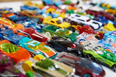 Набір машинок Hot Wheels, упаковка з 20 шт. , різні моделі іграшкових машинок, масштаб 164, з реалістичними деталями, іграшка-автомобіль, стилі різняться, іграшка від 3 років, V6697 Single