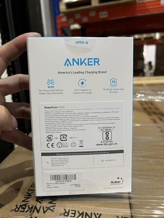 Зовнішній акумулятор Anker PowerCore 5000mAh Компактний зарядний пристрій для мобільних телефонів з Power IQ, сумісний з iPhone XS Max/XR/XS/X/8/8 Plus, iPad, Galaxy та іншими (чорний)