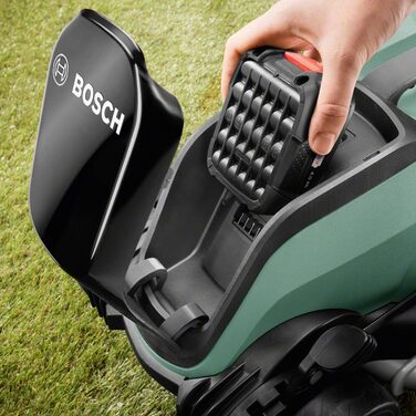 Дім і сад Акумуляторна газонокосарка Bosch CityMower 18 (18 В, без акумулятора, ширина зрізу 32 см, площа газону до 300 м, в коробці)