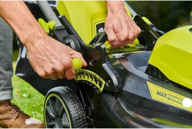 Акумуляторна газонокосарка Ryobi 36 V MAX Power RY36LM40A-150, 5,0 Ач та зарядний пристрій, 40 см