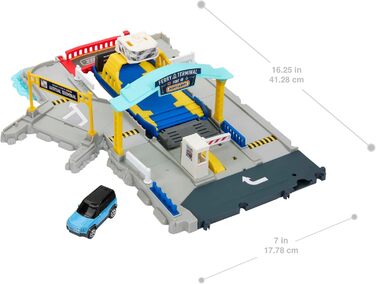 Ігровий набір Matchbox Cars, Поромний порт, висувний пором на колесах, функції активуються машинками та дітьми, включає 1 Land Rover, HMH29