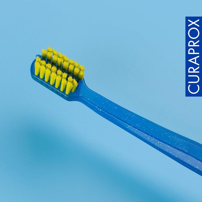 Зубна щітка Curaprox 3 x CS 5460 Ortho - Ручна зубна щітка зі спеціальним вирізом для брекетів з щетиною 5460 Ultra Soft CUREN - 3 шт. и, довільного кольору