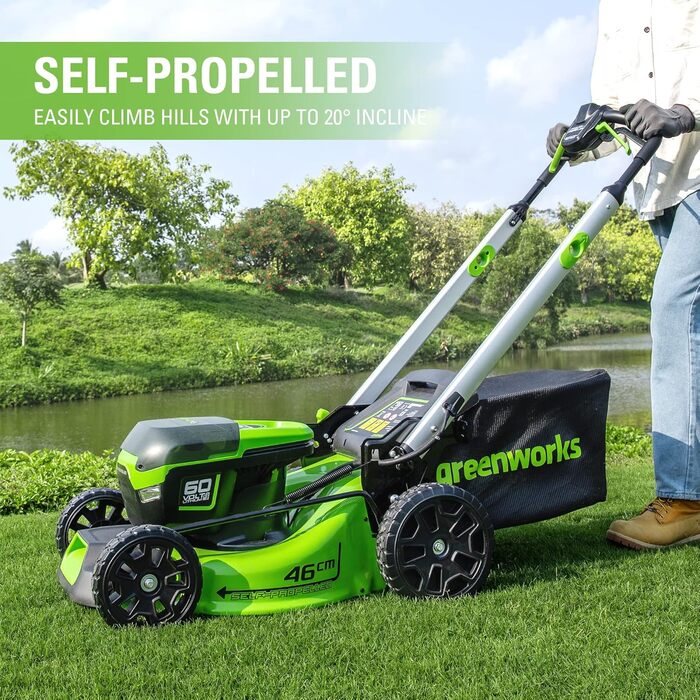 Безщіткова акумуляторна газонокосарка Greenworks Pro 60V 46 см, самохідна, висота зрізу 25-85 мм, складна ручка, вертикальне зберігання, з сумкою 55 л (з акумулятором 4 Ач та зарядним пристроєм)