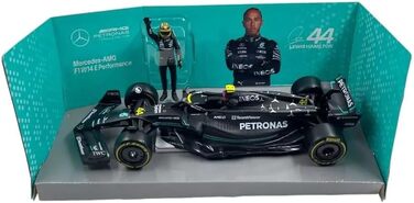 З фігуркою пілота висотою приблизно 8 см 2023 Formula 1 F1 - Масштаб 1/24 22см модель автомобіля DieCast BBurago 18-28037-44, 1 MERCEDES W14E Performance