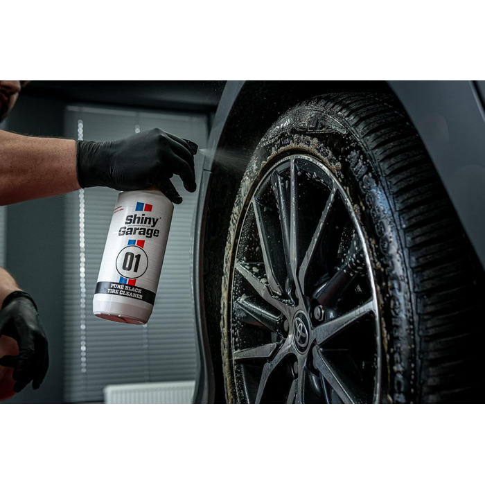 Автомобільний концентрат 'Pure Black Tire Cleaner 1 л - Ефективний догляд за шинами автомобіля - Очищувач шин Видаляє бруд і знежирює поверхню