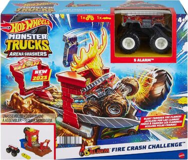 Ігровий набір Hot Wheels Monster Trucks Arena Smashers 5-Alarm Crash Challenge з 5 вантажівками та 1 машиною-розбишакою, HNB90