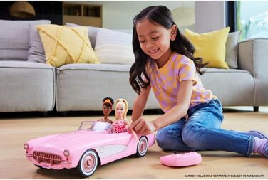 Машинка на радіокеруванні Hot Wheels, R/C Barbie Corvette - дистанційно керований автомобіль, 1956 Corvette Stingray, частота 2,4 ГГц, до 8 км/год, місце для 2 ляльок Барбі, HPW40 Barbie Movie Corvette