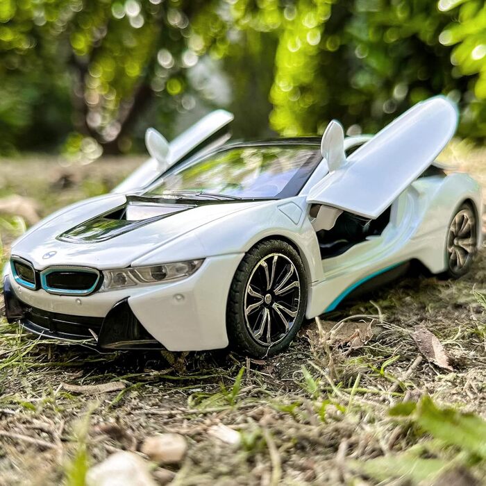 Сумісна з моделлю автомобіля BMW I8, цинковий сплав, висувна іграшкова машина зі звуком та світлом, для дітей, хлопчиків, дівчаток, подарунок (білий), 1/24