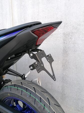 Тримач номерного знака GroFaTec EVO для Yamaha YZF-R3 / MT-03 15-22 Тримач номерного знака Тримач номерного знака короткий задній Porta Targa YZFR3