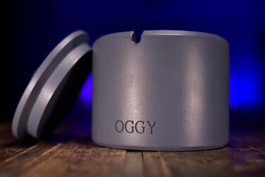 Попільничка Oggys World XXL кришка, темно-сіра, високоякісний бетонний виріб з ручним розписом, великий розмір Ø 11см х 11см, сучасний дизайн для приміщень і вулиць, нековзна, зливова попільничка.