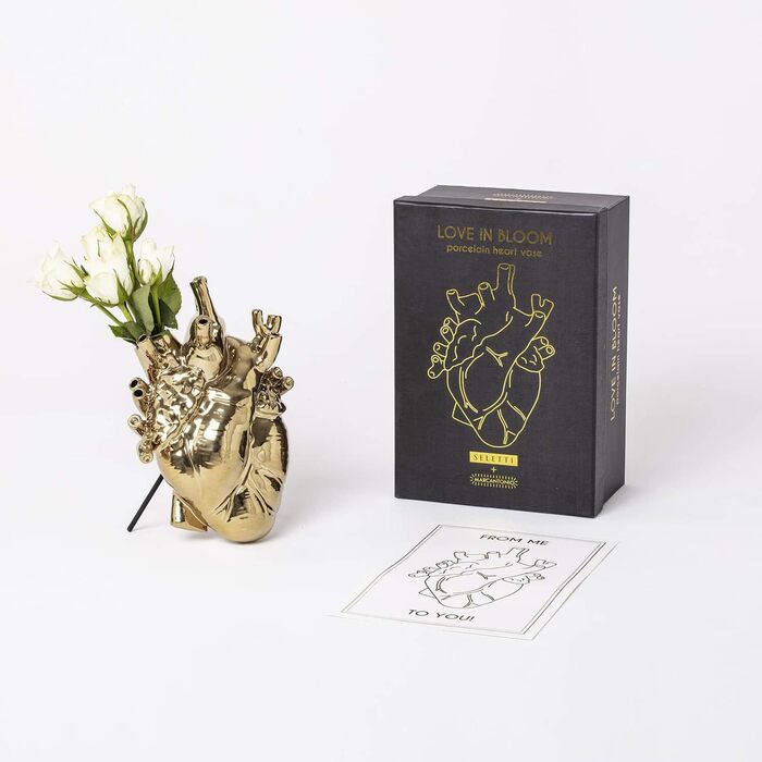 Золота ваза Seletti 'Love in Bloom', серце, позолота.