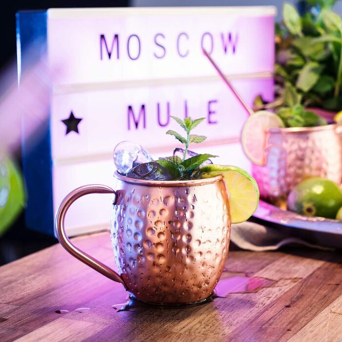 Набір кухлів Navaris Moscow Mule Mug Набір з 4-х мідних кухлів - 4-х мідні кухлі для пива Москва Мул Джин - Коктейльний кухоль кований - Кухоль з нержавіючої сталі з міддю - Набір з 4-х, кований