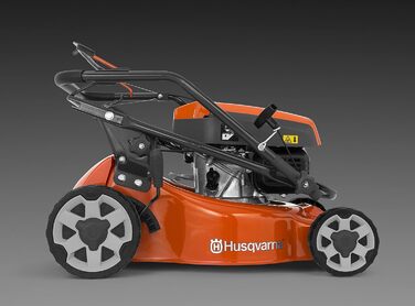 Газонокосарка Husqvarna LC 140P для приватного використання, проста в експлуатації, підходить для невеликих газонів.