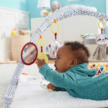 Чуттєва дитяча ігрова ковдра Fisher-Price HBB74-5, м'який ігровий килимок із сенсорними іграшками, шість знімних іграшок для активності, дитяче обладнання від народження (стандартна упаковка)