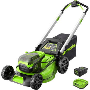 Безщіткова акумуляторна газонокосарка Greenworks Pro 60V 46 см, самохідна, висота зрізу 25-85 мм, складна ручка, вертикальне зберігання, з сумкою 55 л (з акумулятором 4 Ач та зарядним пристроєм)