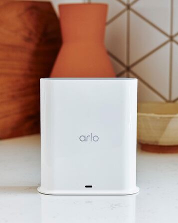 Сертифікований аксесуар Arlo, SmartHub, локальне сховище - USB-накопичувач, Wi-Fi WLAN 2,4 ГГц, сумісність із камерами та дверними дзвінками Arlo, підключення Apple HomeKit, кабель Ethernet, білий