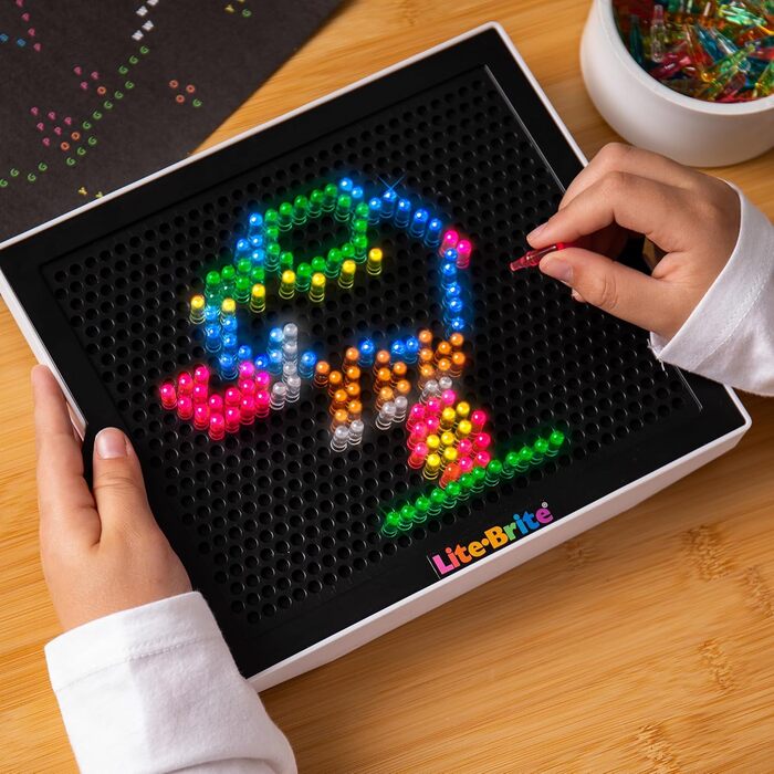 Основні Fun Lite-Brite Ultimate класична дошка для малювання з підсвіткою, світлодіодна дошка для малювання з кольорами, іграшка, що світиться в темряві, художня дошка для малювання з підсвіткою та неоновим ефектом Дошка для малювання не входить до компле