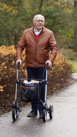 Сріблясто-сірий, 30 Comfort Outdoor Rollator