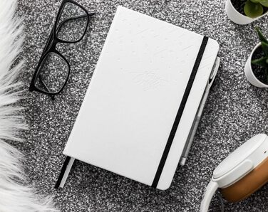 Каракулі That Matter Notebook B5 в крапку Безкоштовна ручка - Ваш 150-сторінковий щоденник Герметичний, щільний папір для роботи Веганський блокнот у твердій палітурці в крапку (5,75 x 8,5 дюймів), білий Білий Зоряна ніч