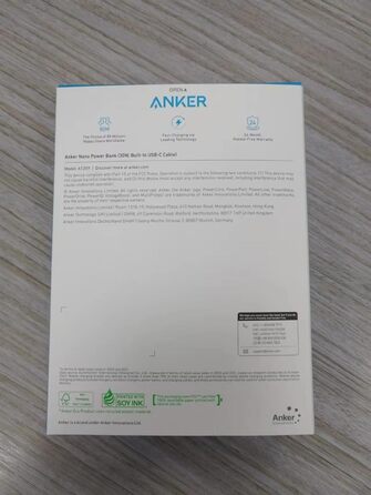 Powerbank Anker 10 000 мАг з вбудованим кабелем USB-C, максимальна потужність PD 30 Вт, USB-C, USB-A, чорний