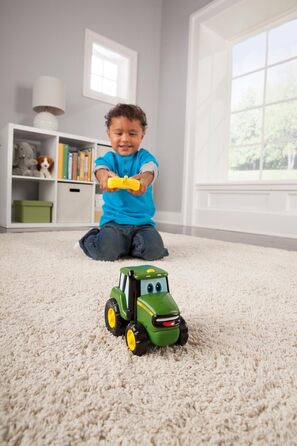 Іграшковий трактор John Deere 'Johnny Tractor зеленого кольору, дитячий трактор на дистанційному управлінні з пластику, від 18 місяців, для гри та колекціонування, дитячі машинки, для приміщення та вулиці, іграшка для хлопчиків Трактор на дистанційному уп