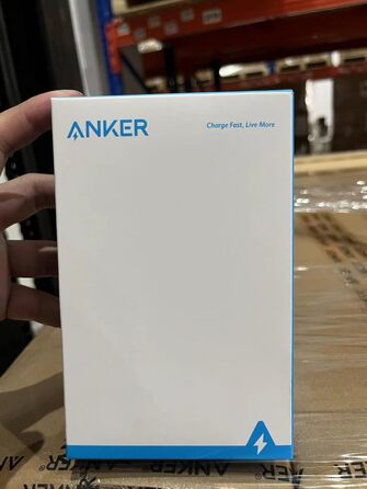 Зовнішній акумулятор Anker PowerCore 5000mAh Компактний зарядний пристрій для мобільних телефонів з Power IQ, сумісний з iPhone XS Max/XR/XS/X/8/8 Plus, iPad, Galaxy та іншими (чорний)