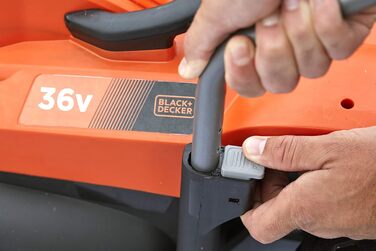 Акумуляторна газонокосарка BlackDecker BCMW3336L2 (36 В, 2,5 Ач, ширина зрізу 33 см, для газонів середнього розміру до 500 м, 5-позиційне регулювання висоти, в комплекті 2 акумулятора, зарядний пристрій, травозбірник на 35 л), помаранчевий/чорний