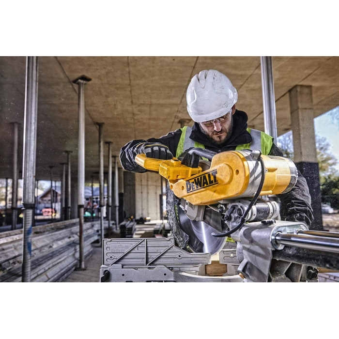 Панельна пила DEWALT 1675 Вт DWS780 у комплекті з аксесуарами - З твердосплавним полотном 305x30 мм ідеально підходить для внутрішніх робіт - Висока продуктивність різання та світлодіодний індикатор лінії різання, DWS780-QS, жовто-чорний, DEWALT DWS780-QS